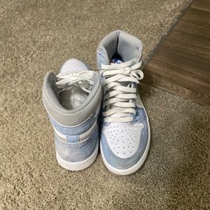 Hyper royals Sz 9  in fair condition. Just needs a little TLC